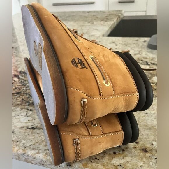 Timberland Authentic mid-high boots in wheat nubuck leather. main image 11